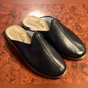 Aintap | Navy Shearling-Lined Barefoot Wide Leather Mule - Women Size 39